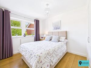 Bedroom- click for photo gallery